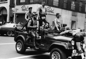 How is the leather world changing?? Leathermen al gay Pride (New York, 1964)